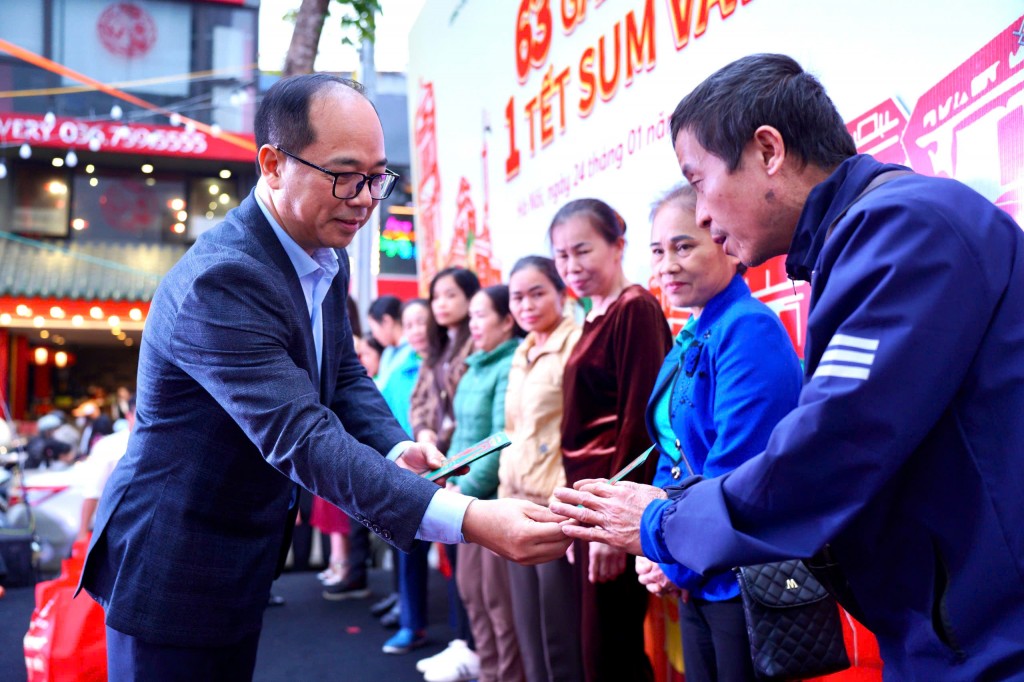 Nhà báo Nguyễn Mạnh Hưng, Tổng Biên tập Báo Tuổi trẻ Thủ đô