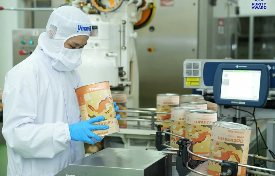 Hãng sữa Việt chuẩn tinh khiết được tin dùng trong bão “sữa giả”