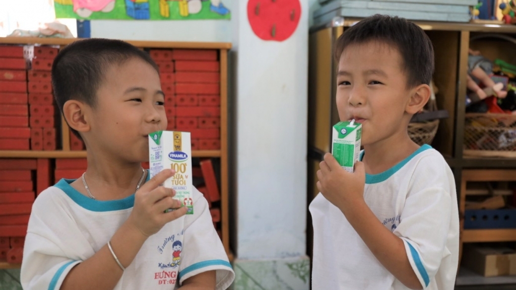 4 năm Sữa học đường đồng hành với học sinh Bến Tre nay đã thu trái ngọt