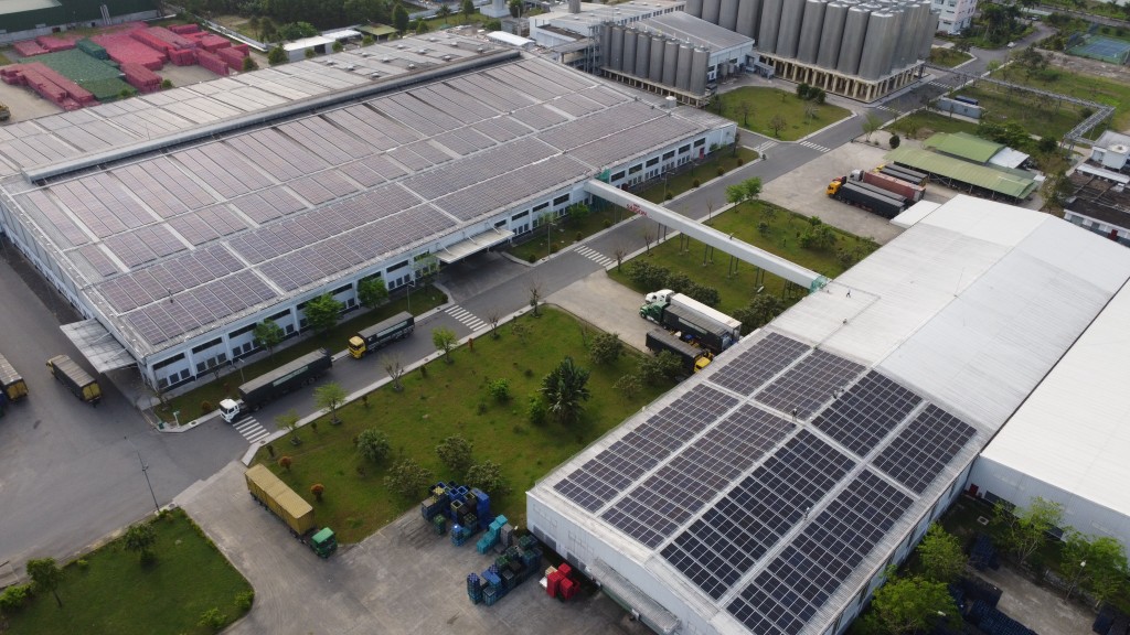 Hệ thống điện năng lượng mặt trời mái nhà tại nhà máy Bia Sài Gòn Quảng Ngãi được lắp đặt từ giai đoạn 1