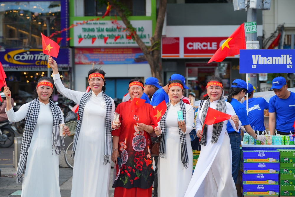 Vinamilk gửi tặng hơn 150.000 sản phẩm tói người dân tham gia 