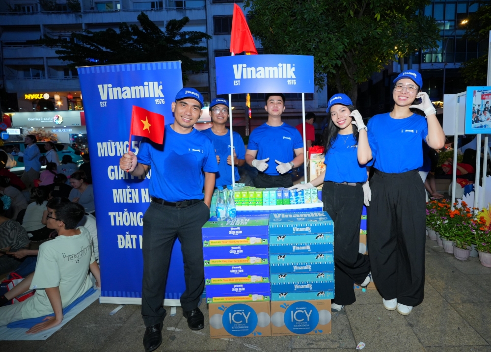 Vinamilk gửi tặng hơn 150.000 sản phẩm tói người dân tham gia 