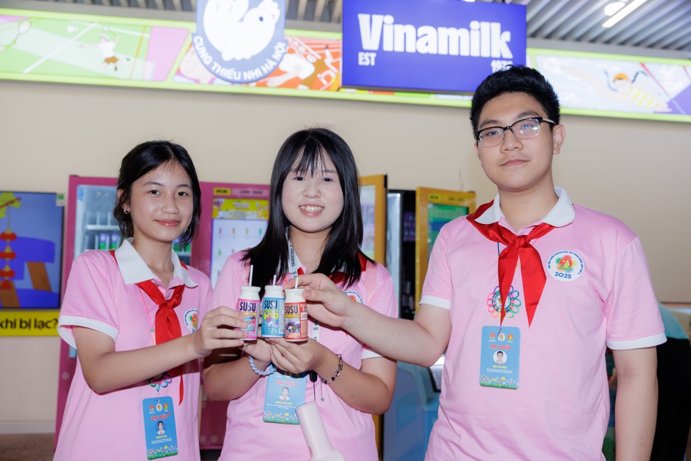 Vinamilk tiếp sức &quot;búp măng non&quot; viết tiếp hành trình Cháu ngoan Bác Hồ đầy tự hào
