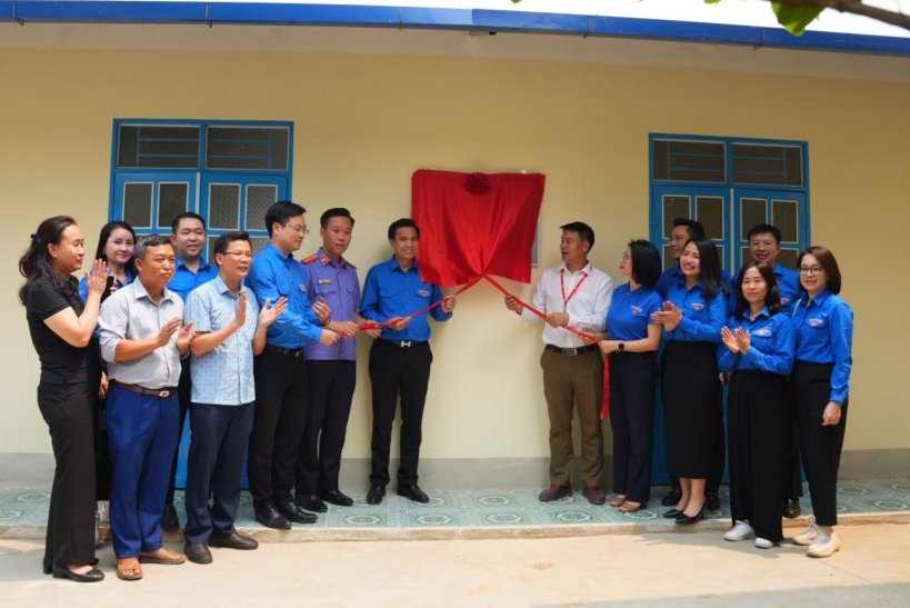 Khánh thành lớp học và Nhà Đại đoàn kết tại Điện Biên năm 2024