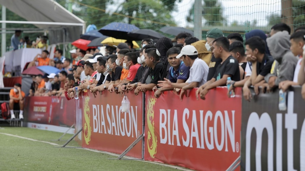 6 đội bóng của ĐPL-S2 thi đấu tại phố núi