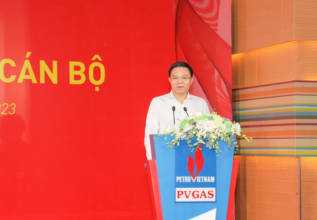 Đồng chí Lê Mạnh Hùng – Phó Bí thư Đảng ủy, Thành viên HĐTV, Tổng giám đốc Petrovietnam