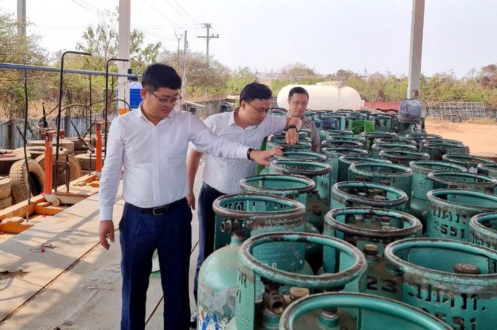 Đoàn công tác PV GAS tham quan Trạm chiết nạp LPG của Công ty Sunbin Gas