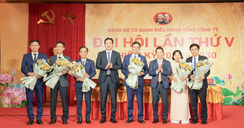 Đảng ủy PV GAS tham dự và chỉ đạo sâu sát các đại hội đảng trực thuộc