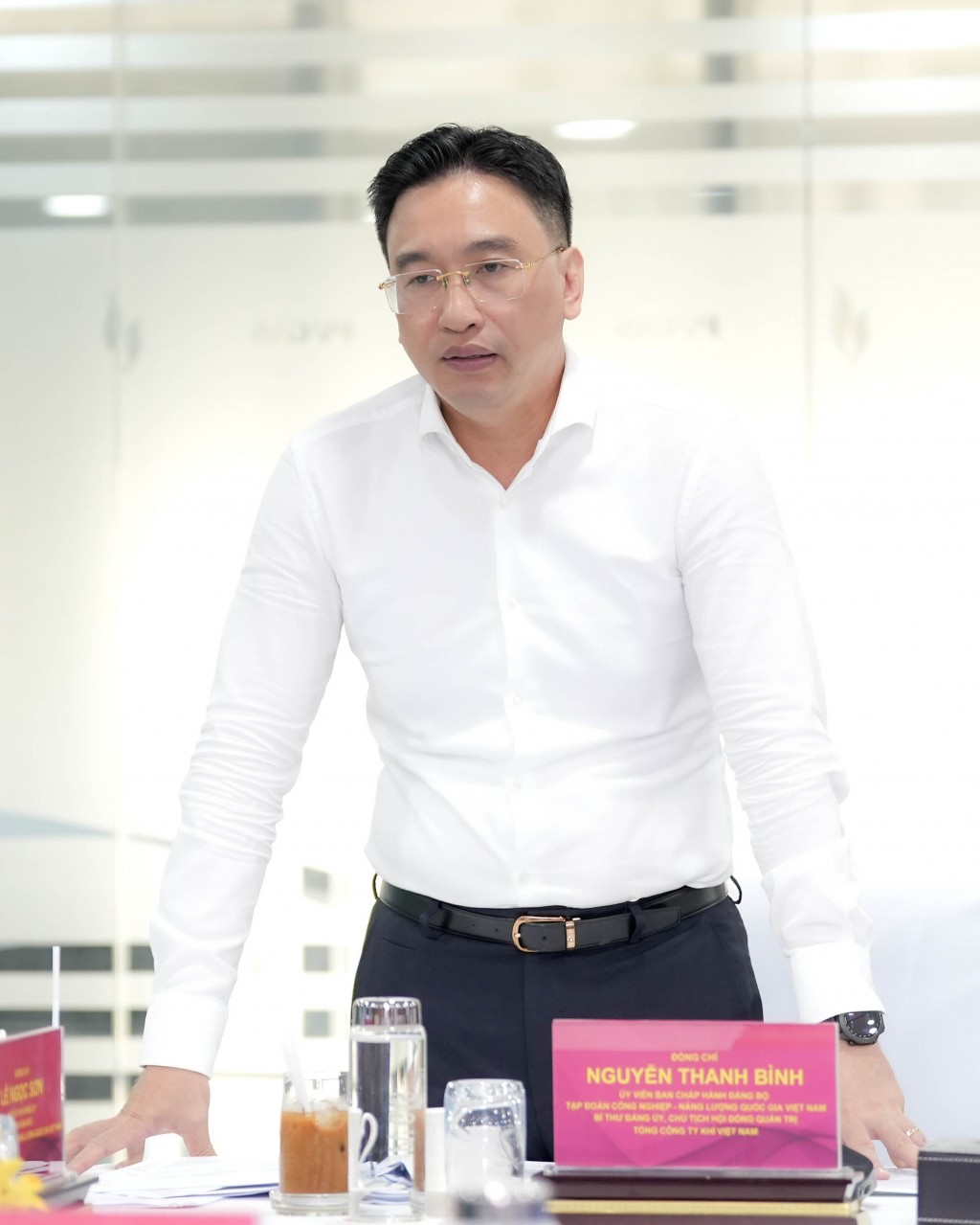 Bí thư Đảng ủy, Chủ tịch HĐQT PV GAS Nguyễn Thanh Bình báo cáo các nội dung liên quan đến Đảng bộ PV GAS