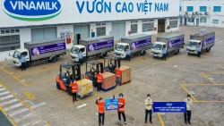 Vinamilk thực hiện chuỗi hoạt động "tiếp sức tuyến đầu" tại 50 bệnh viện
