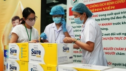 Vinamilk Sure Prevent Gold hỗ trợ phục hồi sức khoẻ tổng thể cho bệnh nhân cao tuổi điều trị Covid-19