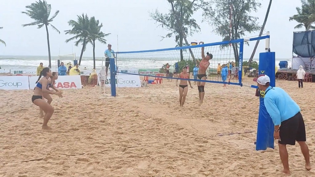 Hai giải bóng chuyền bãi biển được tổ chức tại Khu phức hợp du lịch Phu Quoc Marina và BIM Group là nhà tài trợ chính