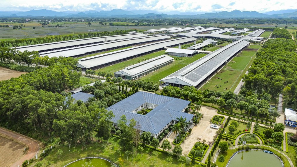 Hệ thống 15 trang trại đạt chuẩn Organic châu Âu và Global S.L.P là nền tảng giúp Vinamilk chủ động nguồn nguyên liệu chất lượng cao (Ảnh: Minh Anh).