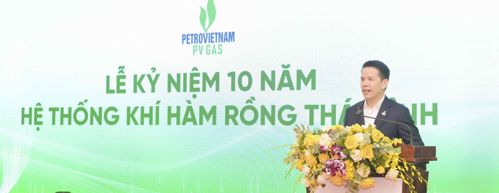 H1. Ông Phạm Văn Phong - Tổng Giám đốc PV GAS tin tưởng Hệ thống khí HRTB sẽ tiếp tục đóng vai trò quan trọng cho sự phát triển sản xuất, tăng trưởng kinh tế của địa phương và các vùng lân cận tại khu vực Bắc Bộ H1. Ông Phạm Văn Phong - Tổng Giám đốc PV GAS tin tưởng Hệ thống khí HRTB sẽ tiếp tục đóng vai trò quan trọng cho sự phát triển sản xuất, tăng trưởng kinh tế của địa phương và các vùng lân cận tại khu vực Bắc Bộ