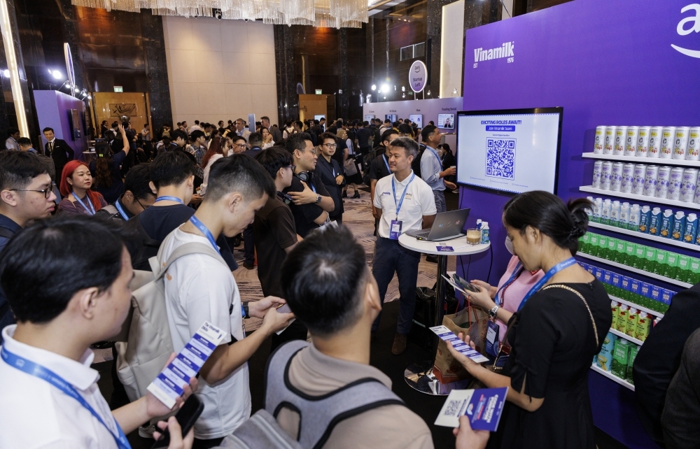 Doanh nghiệp FMCG duy nhất trình diễn công nghệ tự phát triển tại AWS Cloud Day 2025