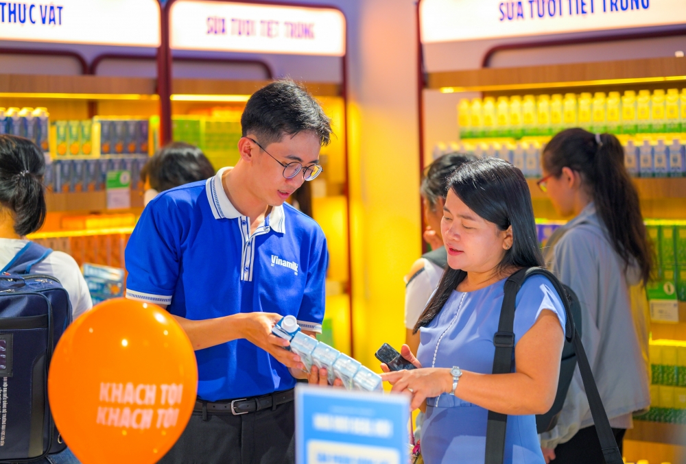 Kinh doanh trong nước và nước ngoài cùng tăng trưởng đưa “ông lớn ngành sữa” đạt đỉnh doanh thu mới trong quý III/2025