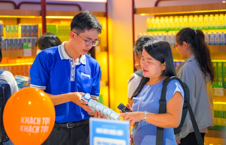 Kinh doanh trong nước và nước ngoài cùng tăng trưởng đưa “ông lớn ngành sữa” đạt đỉnh doanh thu mới trong quý III/2025