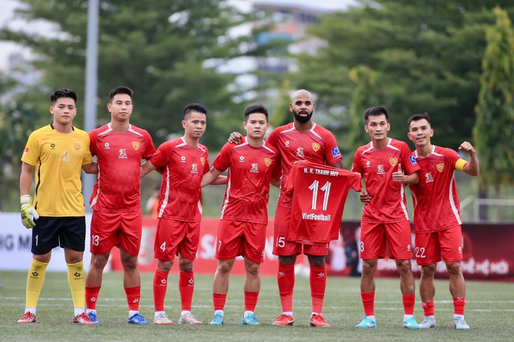 Đội tuyển bóng đá 7 người Việt Nam thắng đậm trận ra quân
