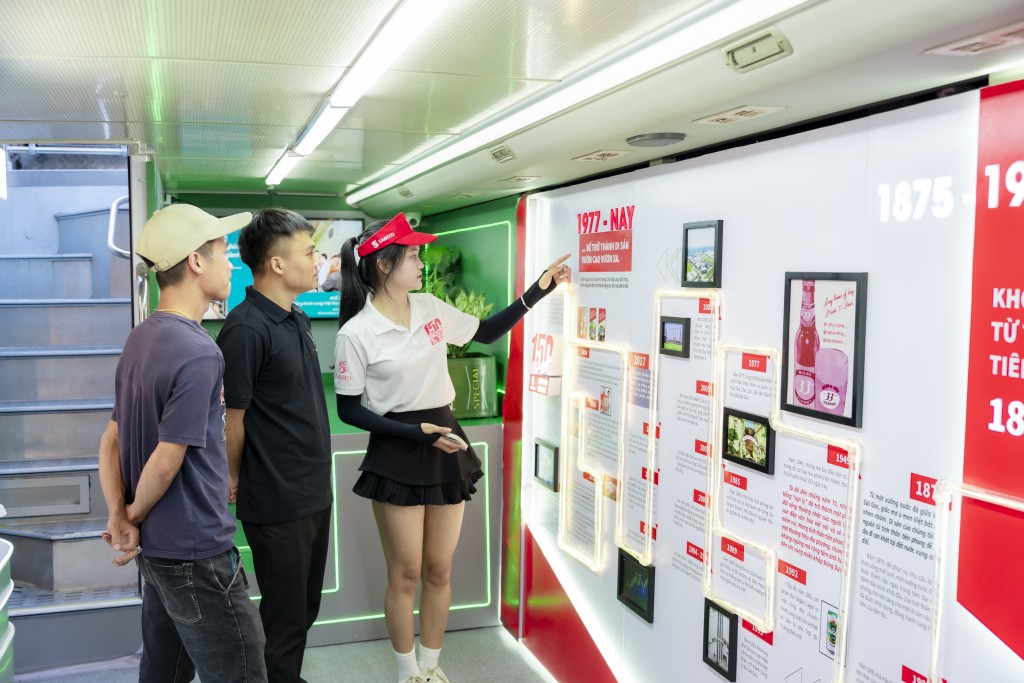 Người dân Đắk Lắk tham gia trải nghiệm các khu vực trưng bày trong _Hành Trình Di Sản__(1)