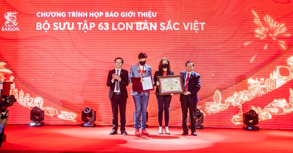 ghi nhận Kỷ lục Việt Nam cho Bộ sưu tập “Bản Sắc Việt”