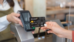 "Một chạm - Vạn tính năng" cùng thẻ ghi nợ nội địa BAC A BANK Chip Contactless