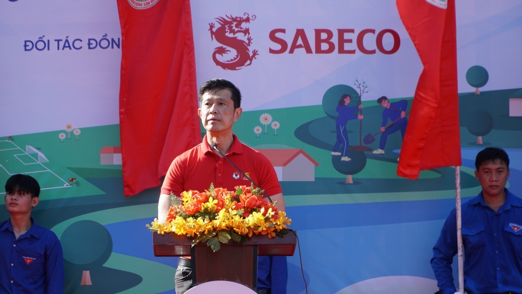 Ông Bennett Neo, Tổng giám đốc SABECO khẳnh định: “Bia Saigon luôn là người ủng hộ trung thành của bóng đá và những người hâm mộ bóng đá.”
