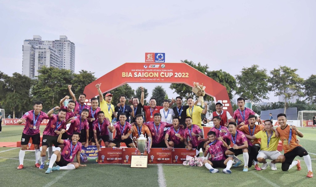 Giải bóng đá 7 người vô địch toàn quốc - Bia Saigon Cup 2022 mùa 3 đã tạo cho thanh niên cả nước một sân chơi lành mạnh, bổ ích