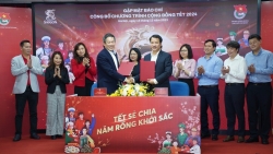 Bia Saigon và TƯ Đoàn trao hơn 10.400 phần quà "Tết sẻ chia, năm Rồng khởi sắc"
