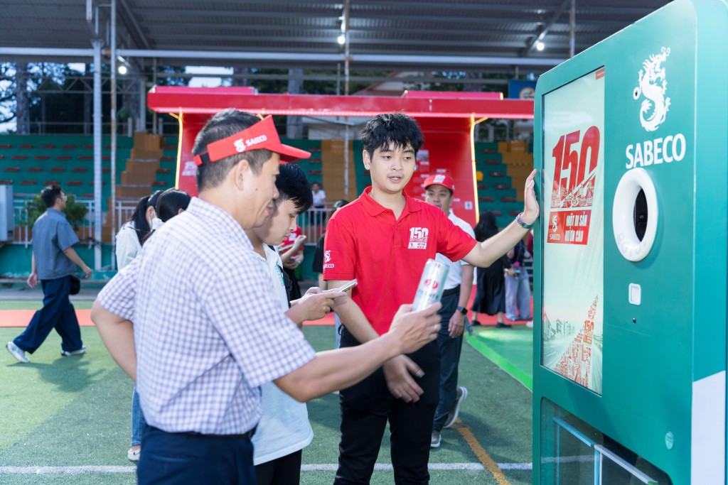 Hành trình Di sản kết nối qua những câu chuyện của người Việt