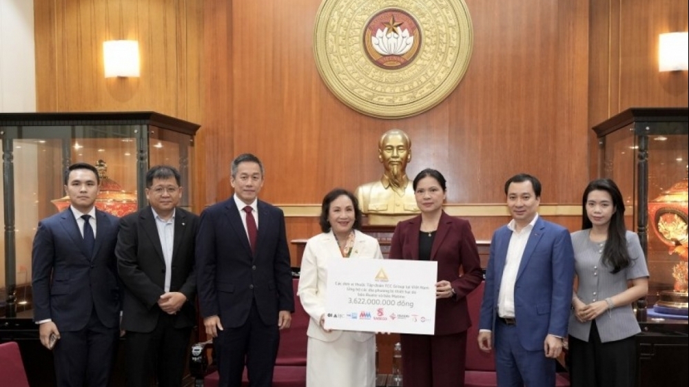 Sẻ chia cùng đồng bào vùng bão, lũ