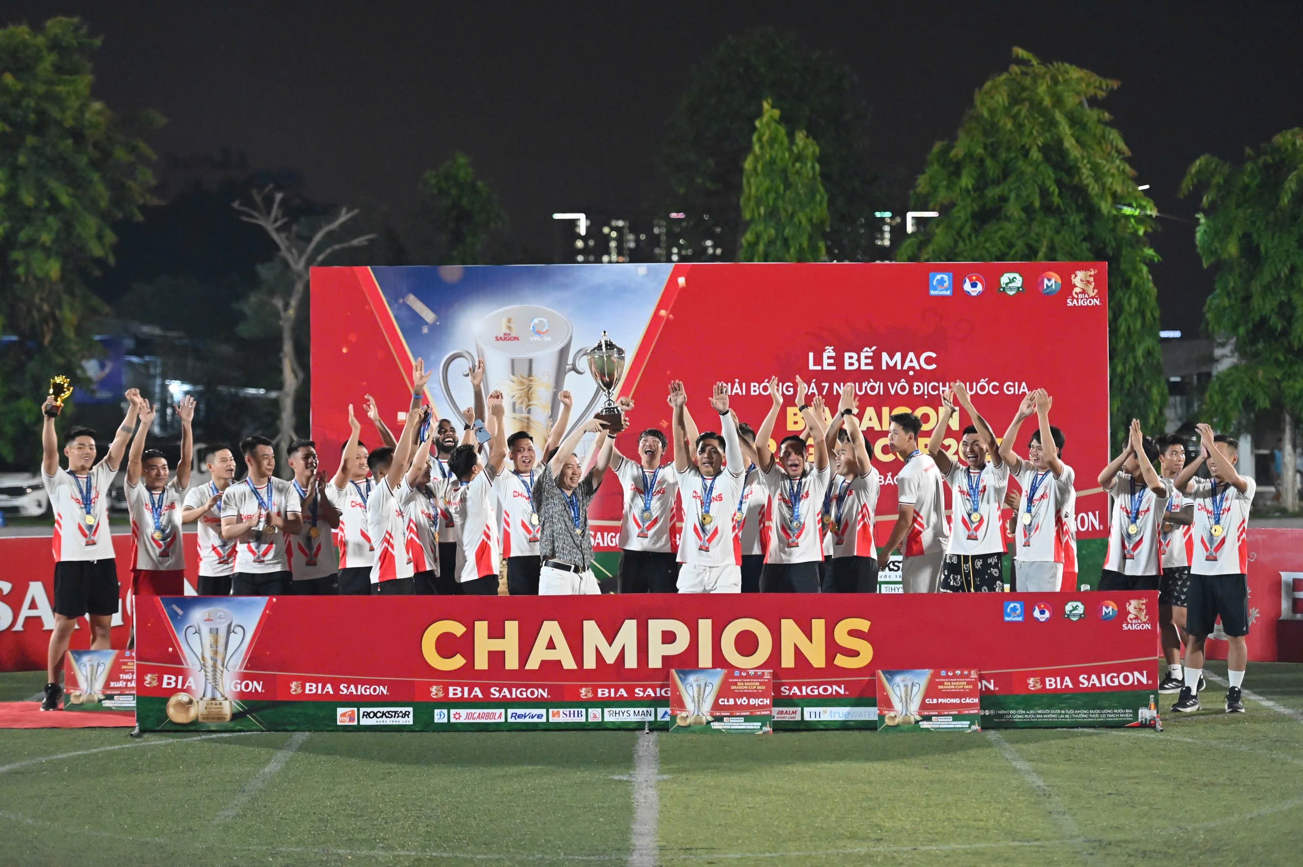 Thiên Khôi FC vô địch khu vực miền Bắc với thành tích bất bại