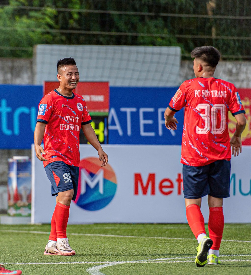 FC Sơn Trang rộng cửa bước tới vòng Chung kết