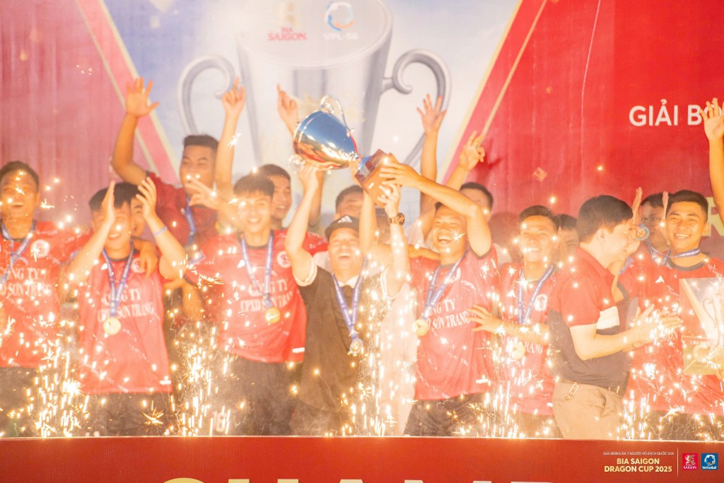 FC Sơn Trang rộng cửa bước tới vòng Chung kết