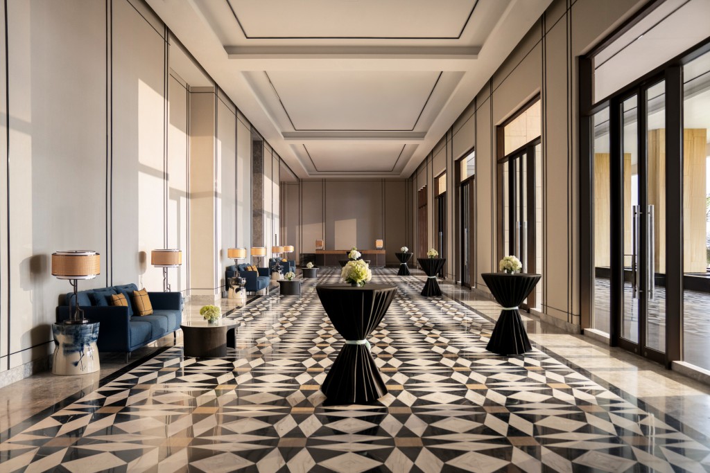 …là nhóm gia đình đa thế hệ, nghỉ dưỡng sức khỏe, MICE và đám cưới siêu sang. Ảnh: IHG …là nhóm gia đình đa thế hệ, nghỉ dưỡng sức khỏe, MICE và đám cưới siêu sang. Ảnh: IHG