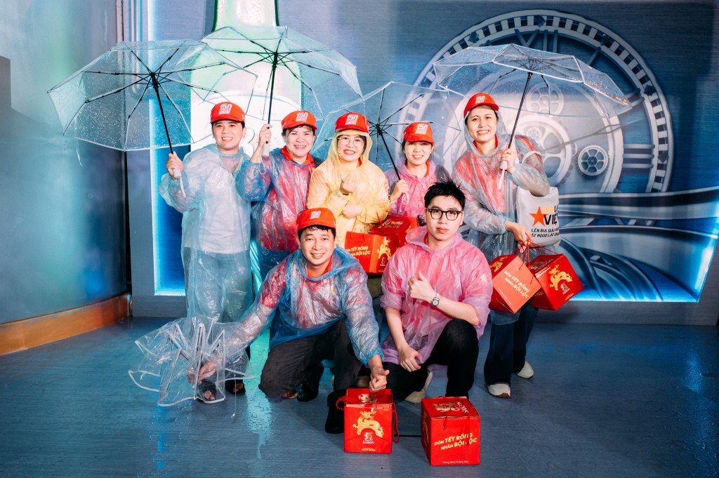 Người dân Vĩnh Long háo hức “đội mưa” tham gia Hành trình Di sản SABECO Người dân Vĩnh Long háo hức “đội mưa” tham gia Hành trình Di sản SABECO