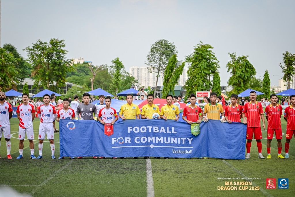 Thiên Khôi FC lần đầu tiên bước lên ngôi vô địch Giải bóng đá 7 người VĐQG Bia Saigon Dragon Cup 2025
