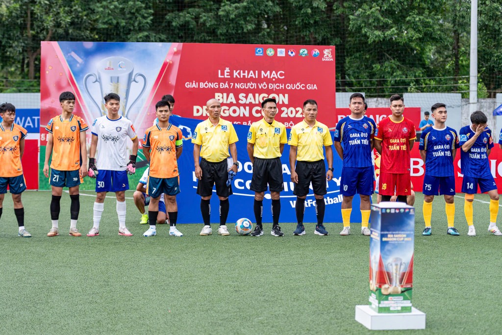 Giải bóng đá 7 người Bia Saigon Dragon Cup 2025 lần đầu khởi tranh tại Thanh Hóa Giải bóng đá 7 người Bia Saigon Dragon Cup 2025 lần đầu khởi tranh tại Thanh Hóa