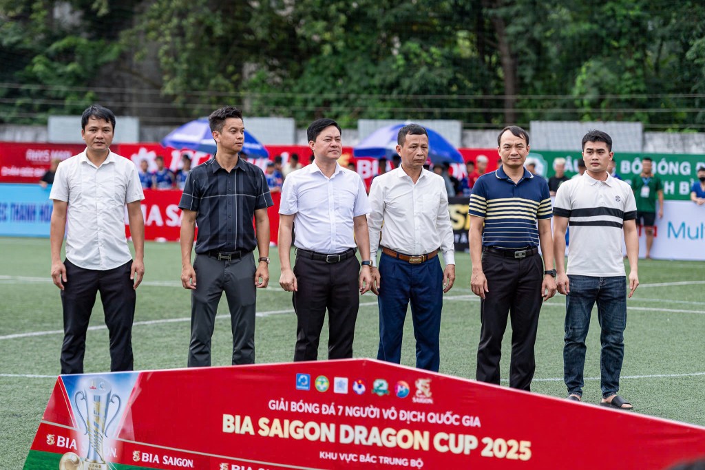 Giải bóng đá 7 người Bia Saigon Dragon Cup 2025 lần đầu khởi tranh tại Thanh Hóa Giải bóng đá 7 người Bia Saigon Dragon Cup 2025 lần đầu khởi tranh tại Thanh Hóa