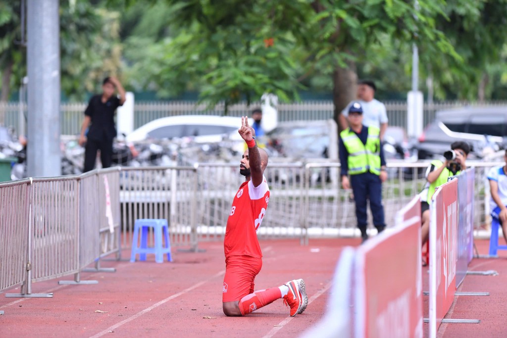 Thiên Khôi FC đánh bại nhà vô địch SPL 36 Hoàng Nông Thảo Vy với sự toả sáng của ngoại binh Claudecir Jr Thiên Khôi FC đánh bại nhà vô địch SPL 36 Hoàng Nông Thảo Vy với sự toả sáng của ngoại binh Claudecir Jr