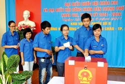 ha noi day manh tuyen truyen ve bau cu tao khong khi phan khoi trong nhan dan