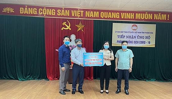 Thanh Hóa: Xi măng Long Sơn ủng hộ 5 tỷ đồng Quỹ cứu trợ tỉnh và phòng chống dịch Covid-19