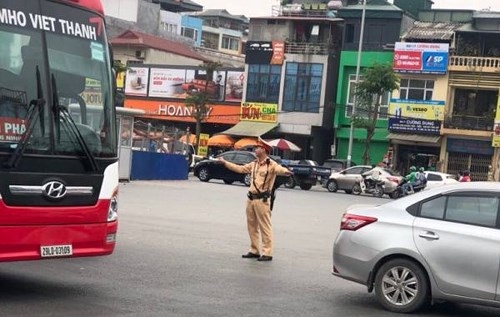 CSGT Hà Nội đội cả "chảo lửa" đảm bảo ATGT Thủ đô