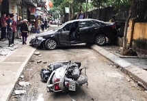 Hà Nội: Nữ tài xế Camry lùi xe gây chết người là Đại tá công an