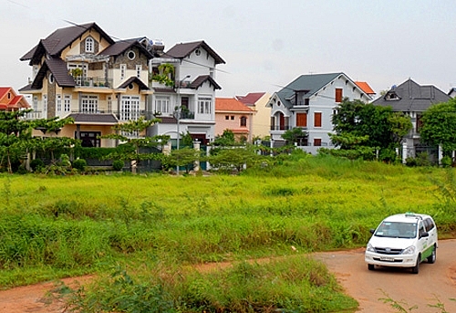 mua dat do ubnd xa ban trai tham quyen co the duoc cap so do khong