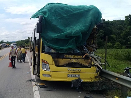 Tai nạn liên hoàn trên cao tốc Nội Bài - Lào Cai, 3 người nhập viện