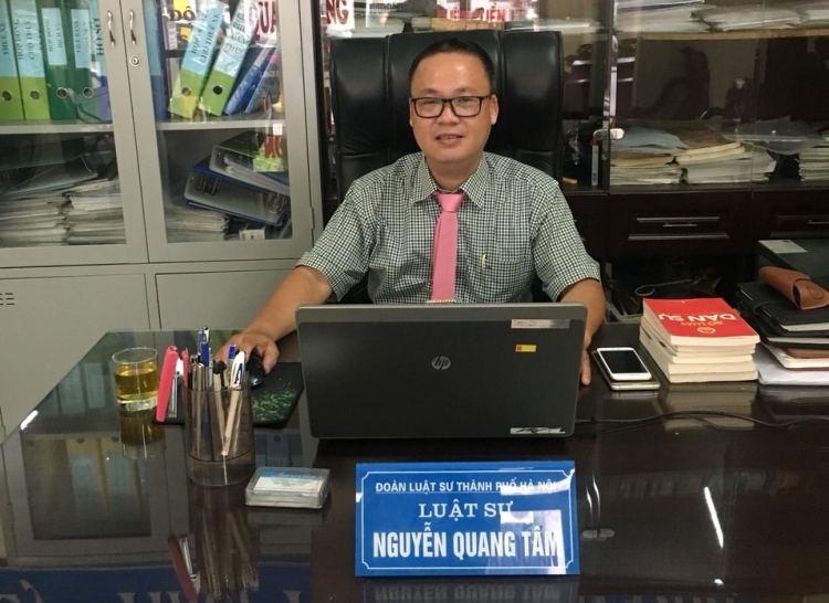 Tông xe vào chiến sĩ CSGT, nam thanh niên có thể chịu mức án nào?