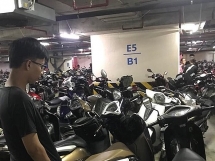 Tạm giữ đối tượng "rình" các xe máy gửi trong hầm chung cư để trộm cắp