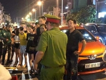 Khởi tố đối tượng đâm người do va chạm giao thông