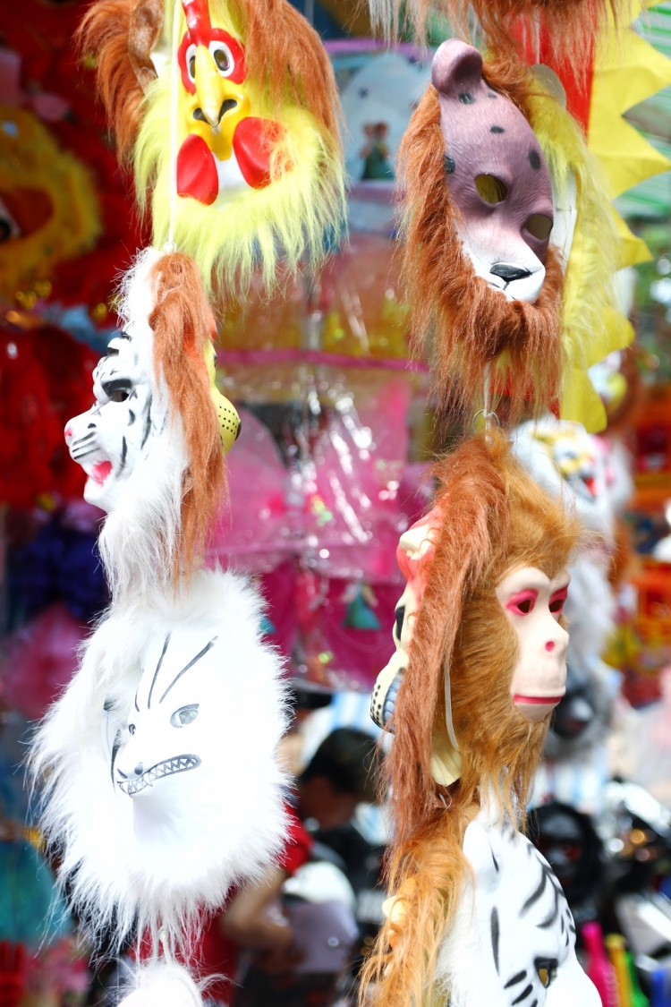 pho hang ma mang khong khi trung thu den som