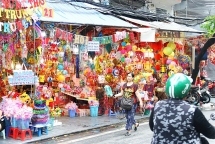 pho hang ma mang khong khi trung thu den som